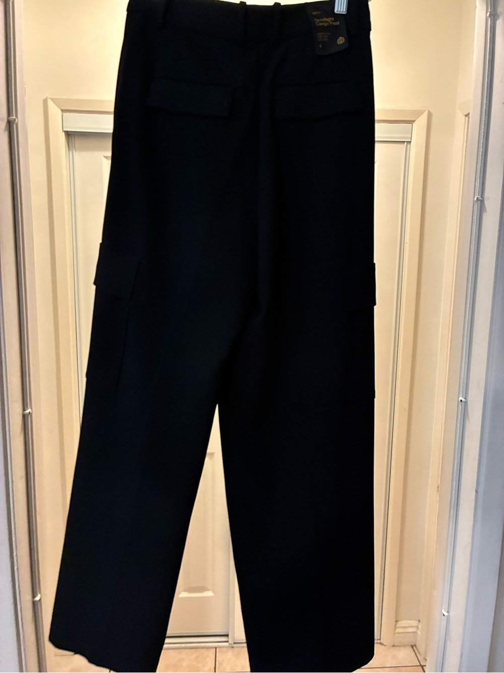 Babaton Black Wide-Leg Cargo Pants - Picture 2 of 7